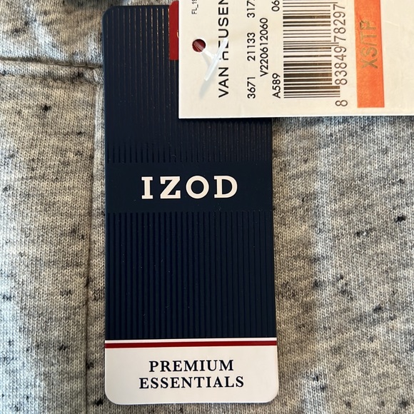 NWT IZOD grey sweat set, zip up hoodie and pants - Picture 8 of 8